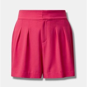 Wide Leg Studio Crepe Short